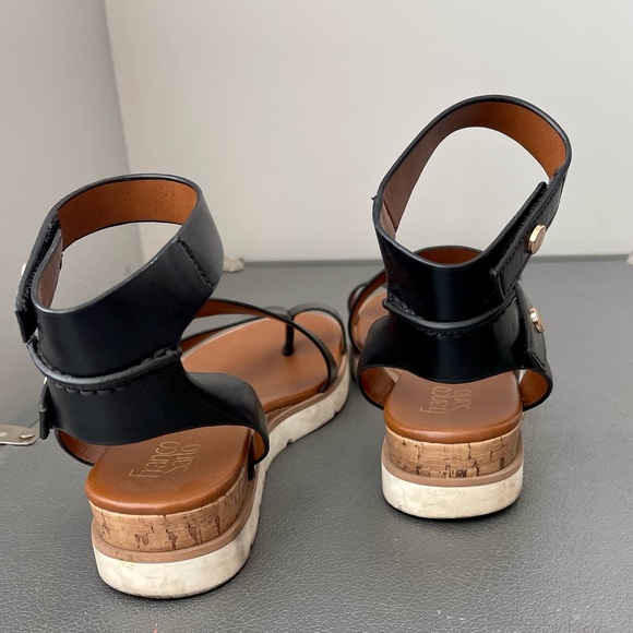 Women’ sandals - Picture 2 of 3